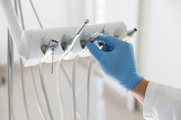 Professional Emergency Dentist technician working in Lee's Summit, MO